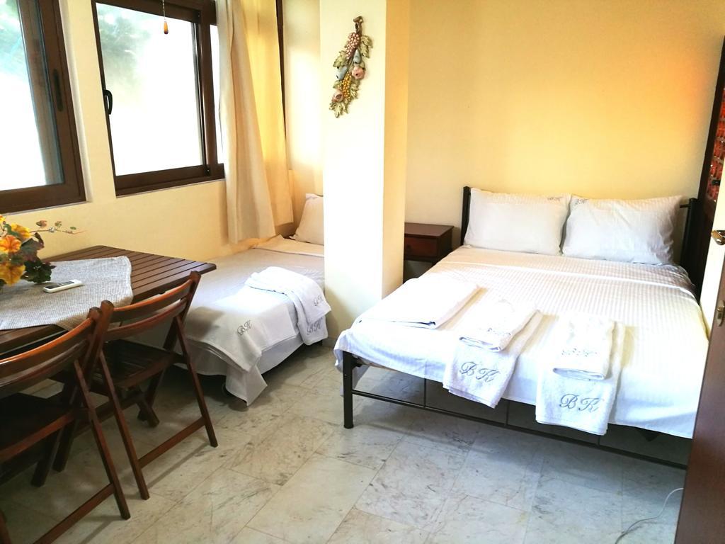 Two-Floor House Next To Sea Apartment Loutraki  Ngoại thất bức ảnh